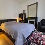 Charming Love Nest In Paris